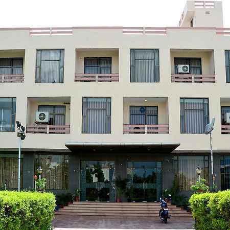 Oyo 6012 Hotel Rockwell Jaipur Eksteriør bilde