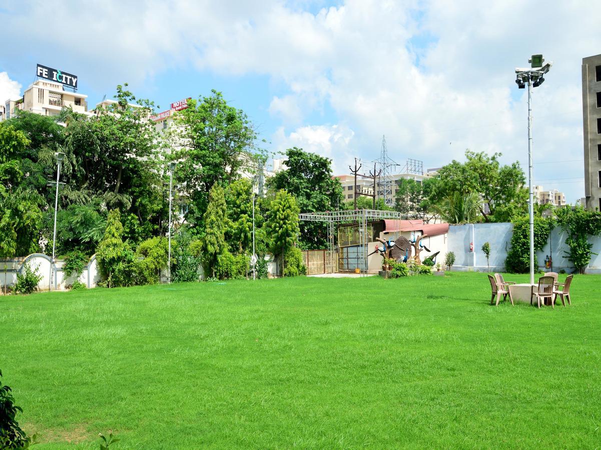 Oyo 6012 Hotel Rockwell Jaipur Eksteriør bilde