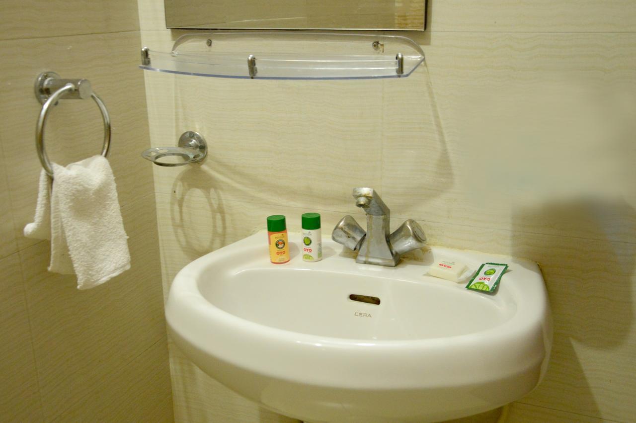Oyo 6012 Hotel Rockwell Jaipur Eksteriør bilde